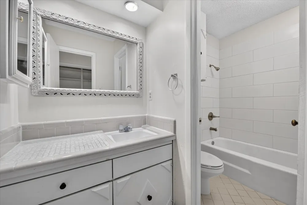 4900 Inverness Avenue Fort Worth, TX 76132