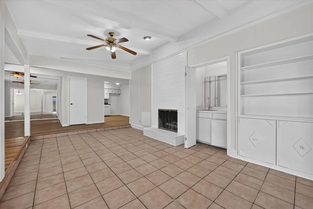 4900 Inverness Avenue Fort Worth, TX 76132