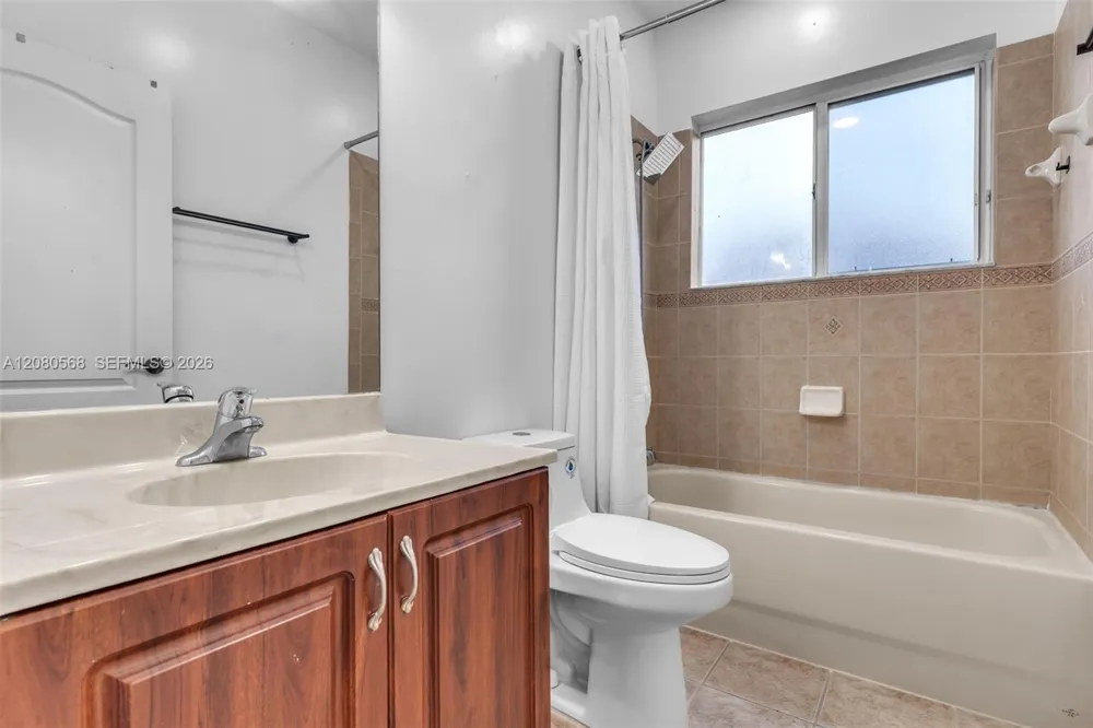 1922 SE 22nd Ct Homestead, FL 33035
