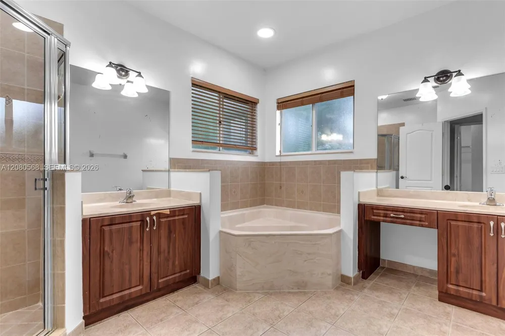 1922 SE 22nd Ct Homestead, FL 33035
