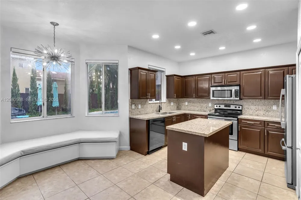 1922 SE 22nd Ct Homestead, FL 33035