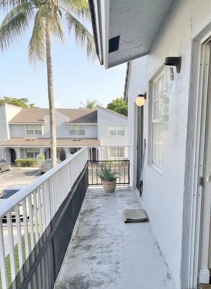 7100 NW 173rd Dr #1304 Hialeah, FL 33015