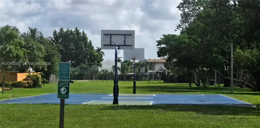 6702 113 CT Miami, FL 33173