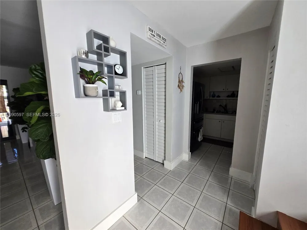 6702 113 CT Miami, FL 33173