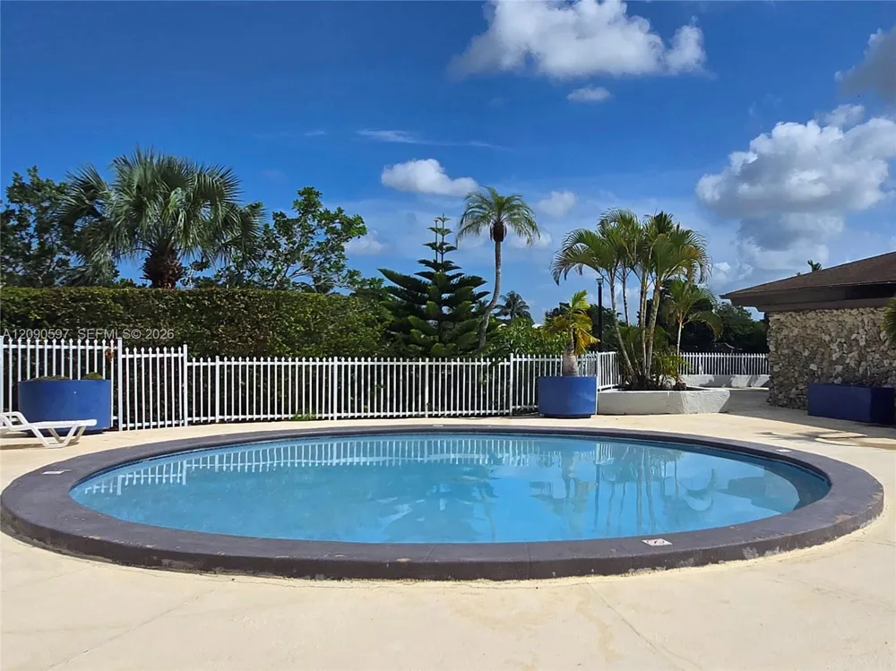 6702 113 CT Miami, FL 33173