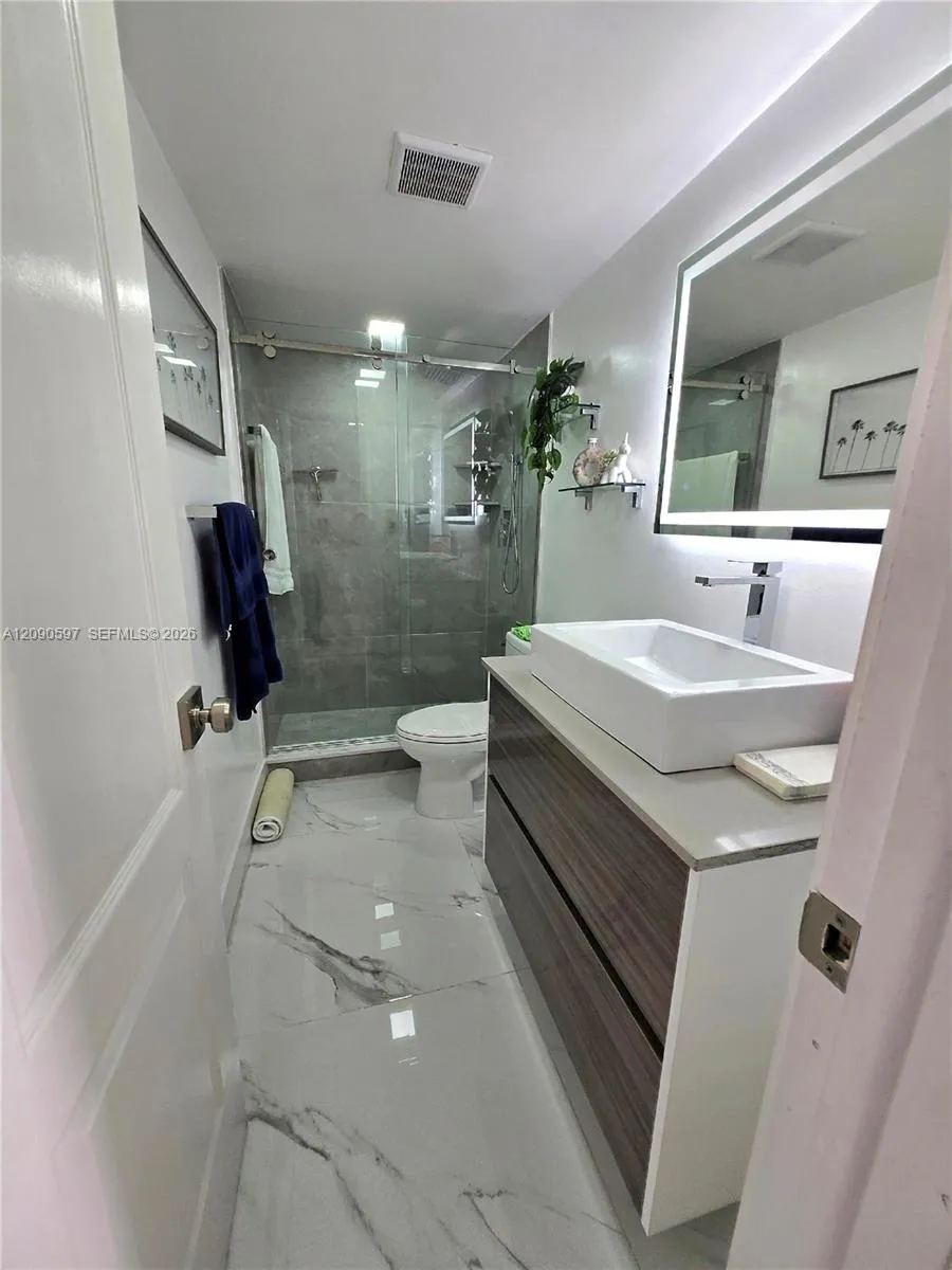 6702 113 CT Miami, FL 33173