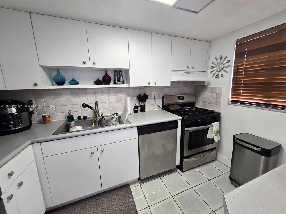 6702 113 CT Miami, FL 33173