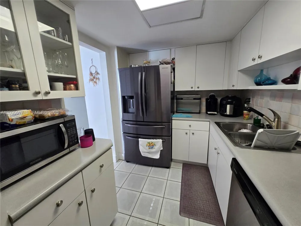 6702 113 CT Miami, FL 33173