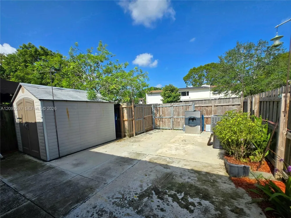 6702 113 CT Miami, FL 33173