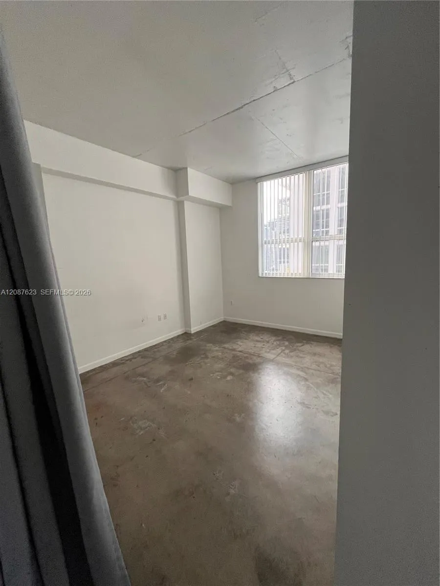 133 NE 2nd Ave #2301 Miami, FL 33132