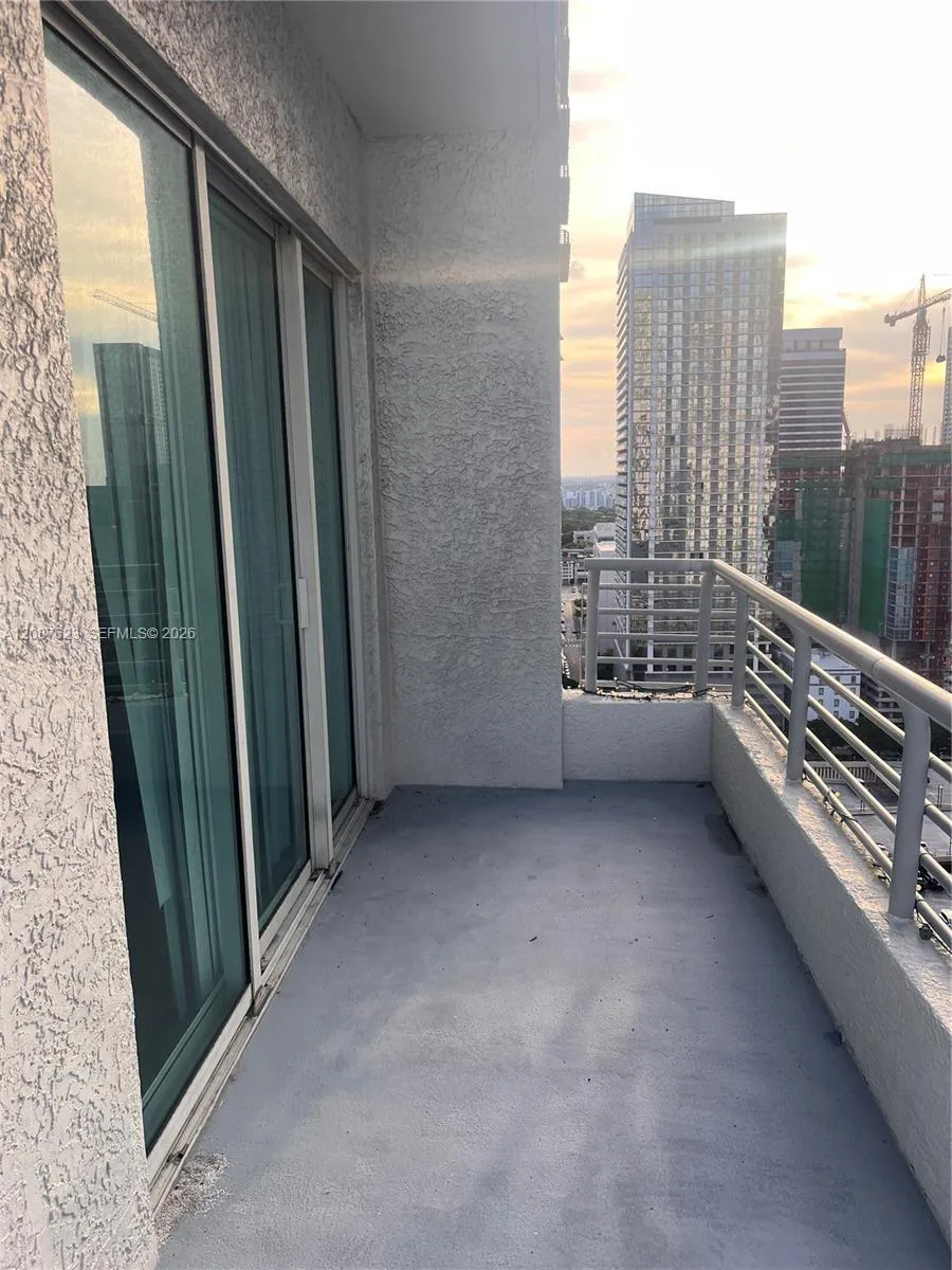 133 NE 2nd Ave #2301 Miami, FL 33132