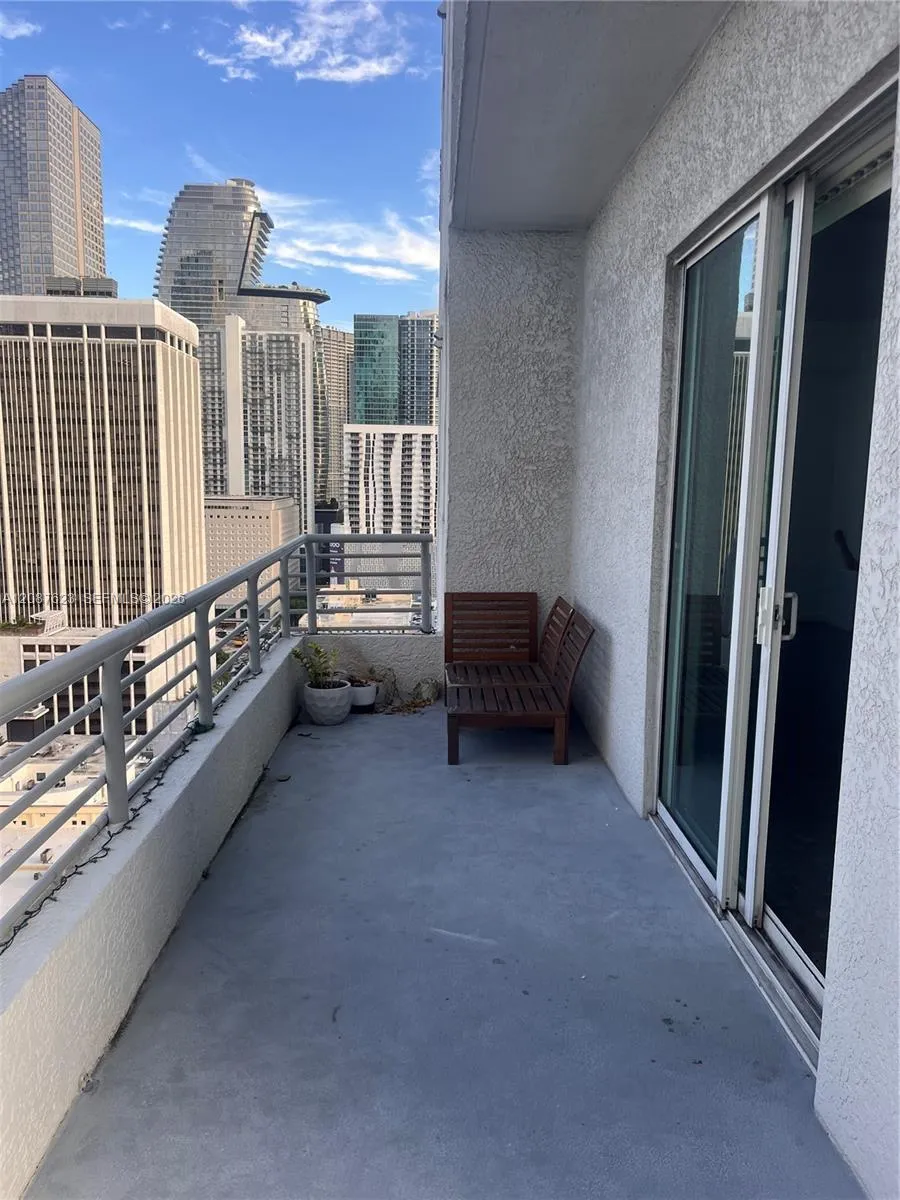 133 NE 2nd Ave #2301 Miami, FL 33132