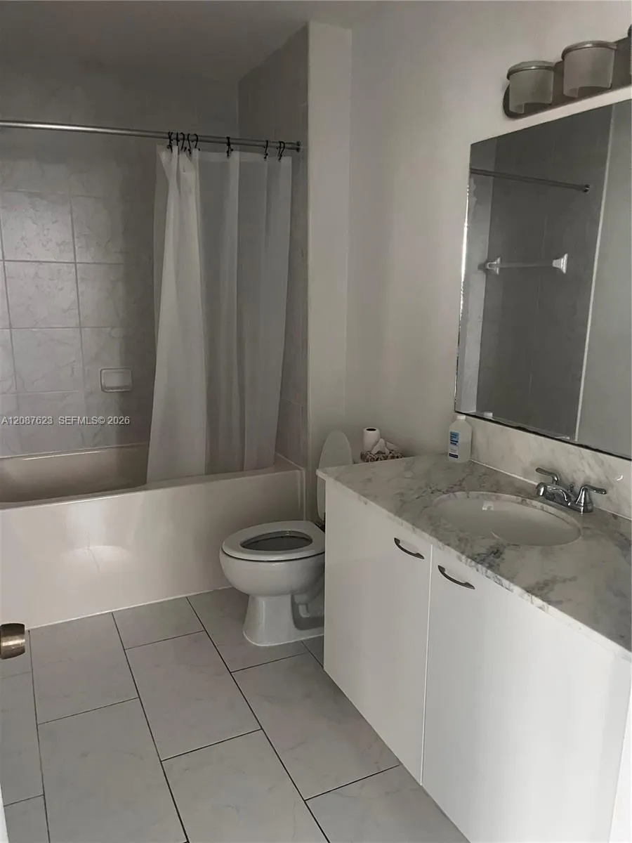 133 NE 2nd Ave #2301 Miami, FL 33132