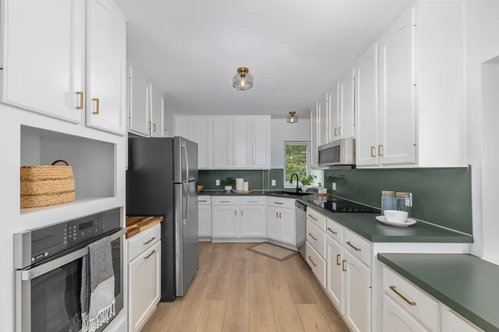 219 Bon Air Road Lansing City, MI 48917