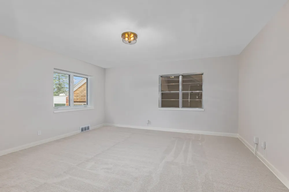 219 Bon Air Road Lansing City, MI 48917