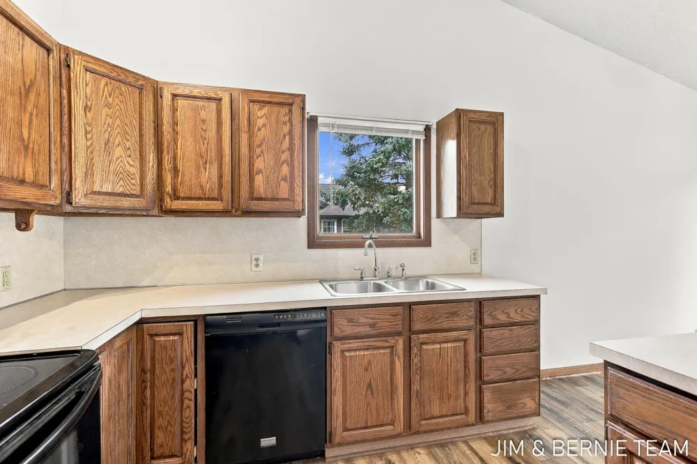 3114 Fox Fire Trail Holland Charter Township, MI 49464