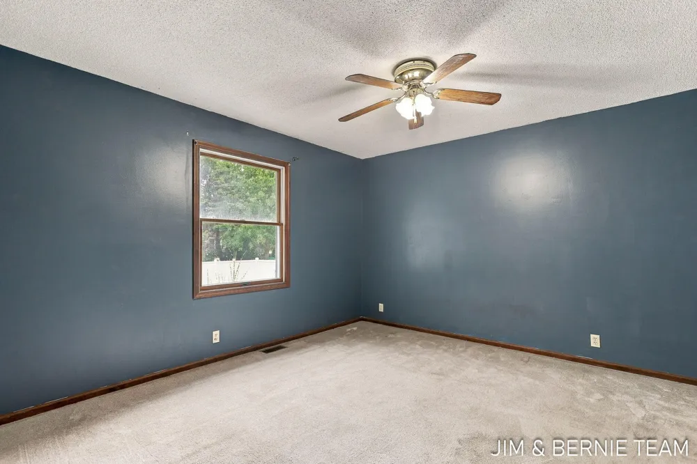 3114 Fox Fire Trail Holland Charter Township, MI 49464