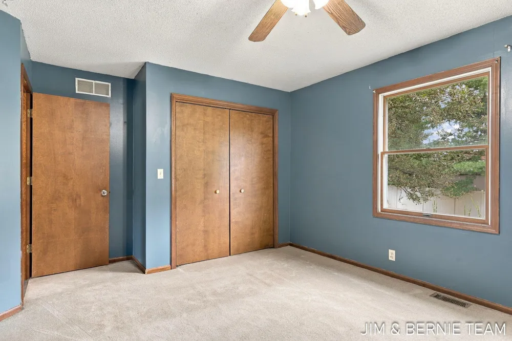 3114 Fox Fire Trail Holland Charter Township, MI 49464