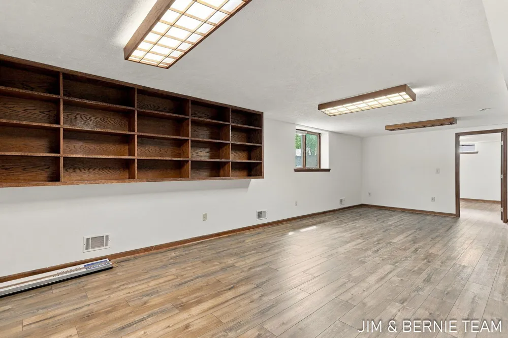 3114 Fox Fire Trail Holland Charter Township, MI 49464