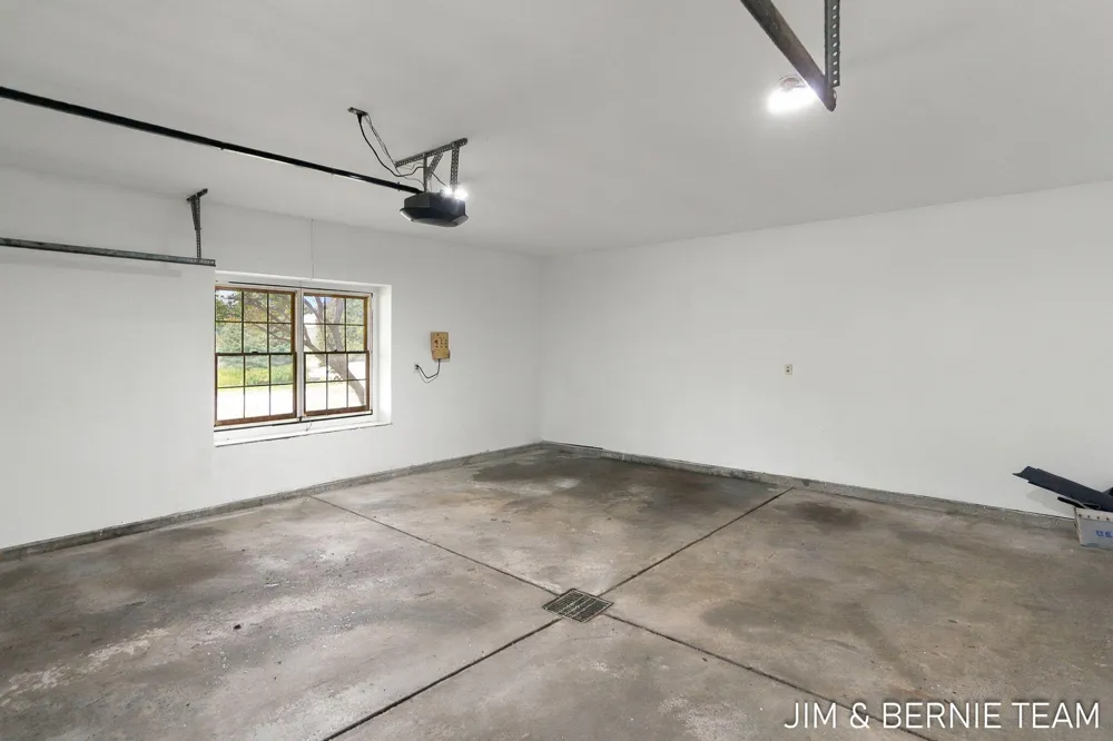 3114 Fox Fire Trail Holland Charter Township, MI 49464