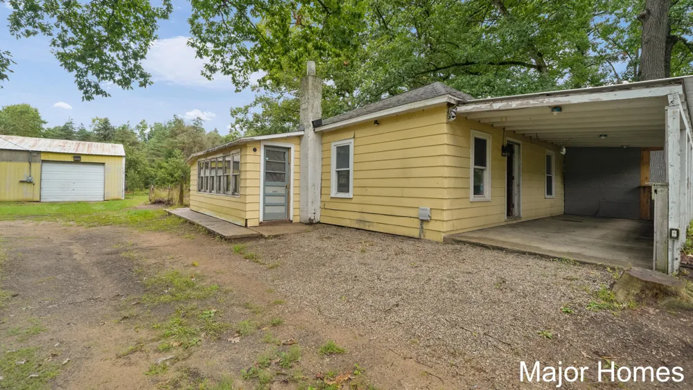 23032 Almy Road Reynolds Township, MI 49329