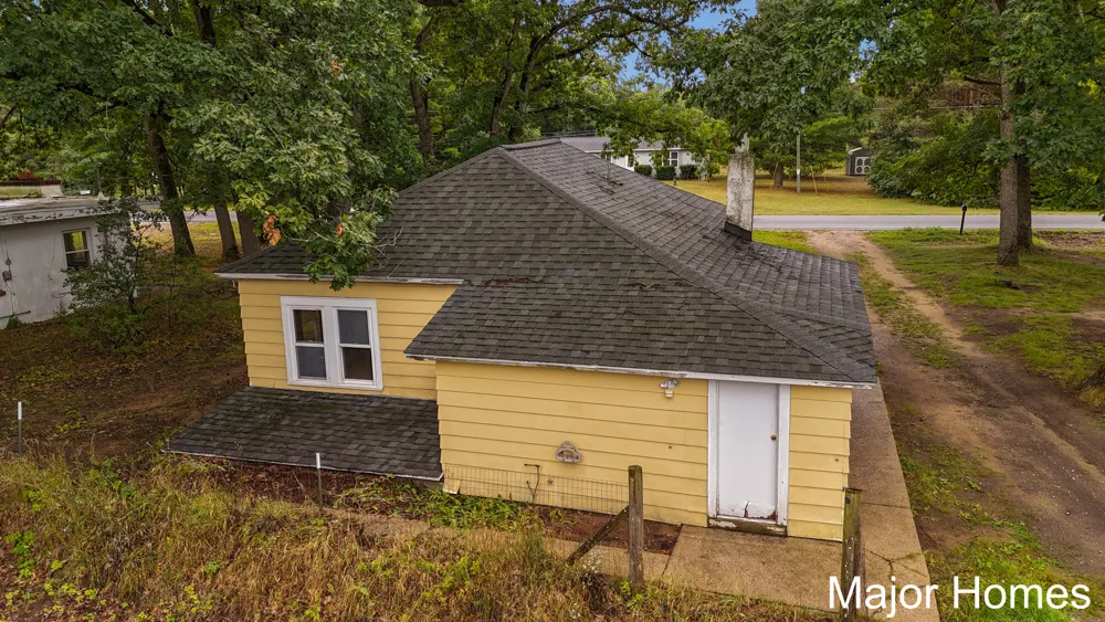 23032 Almy Road Reynolds Township, MI 49329
