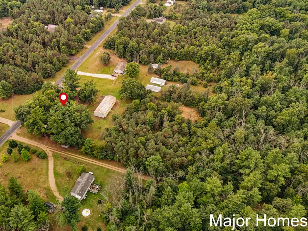 23032 Almy Road Reynolds Township, MI 49329