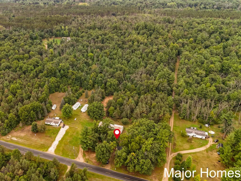 23032 Almy Road Reynolds Township, MI 49329
