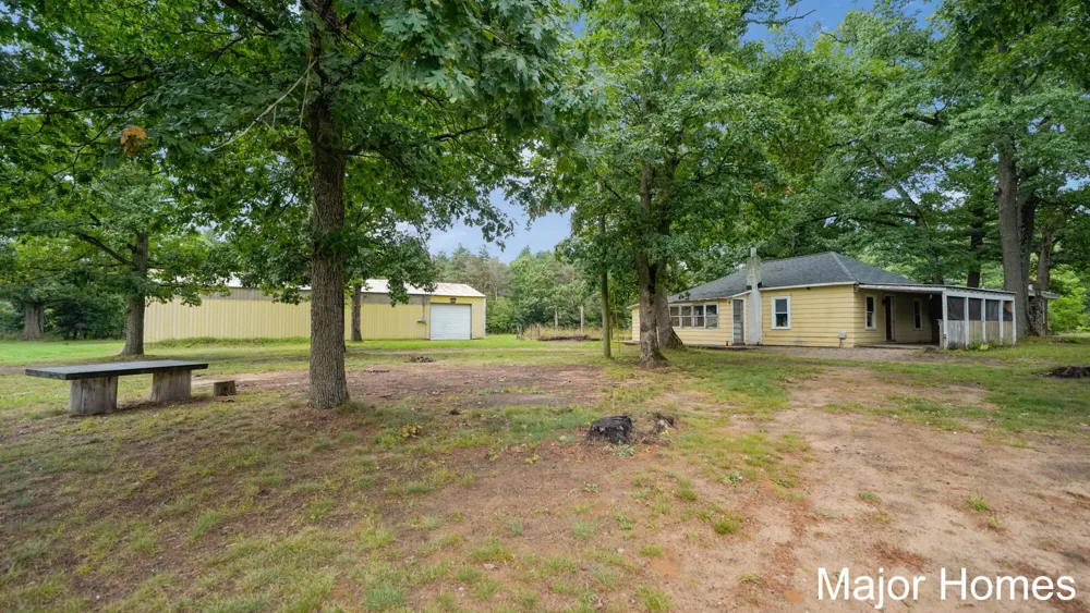 23032 Almy Road Reynolds Township, MI 49329