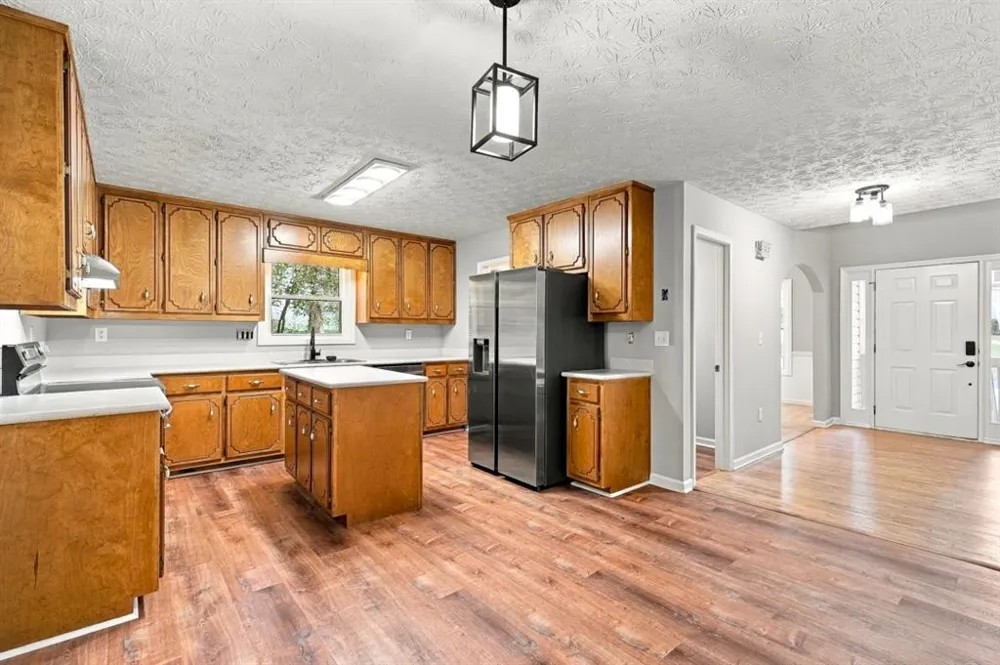 2140 Amberly Glen Way Dacula, GA 30019