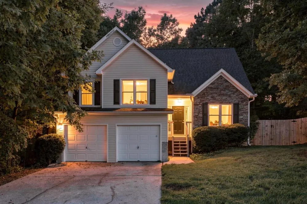2140 Amberly Glen Way Dacula, GA 30019