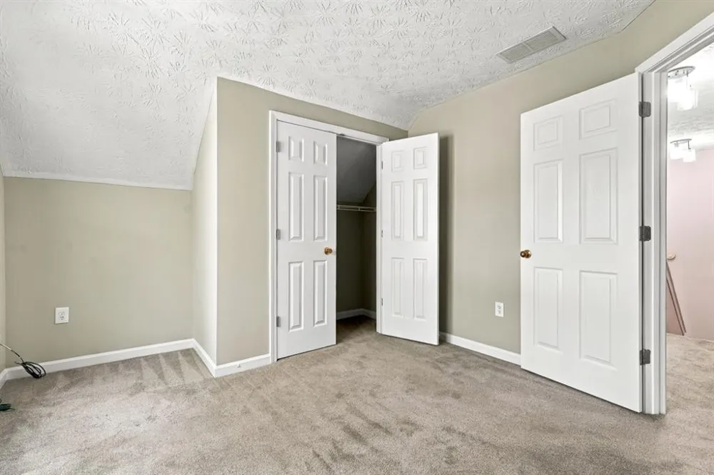 2140 Amberly Glen Way Dacula, GA 30019