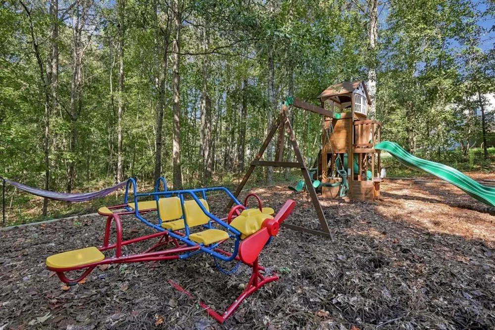 2140 Amberly Glen Way Dacula, GA 30019