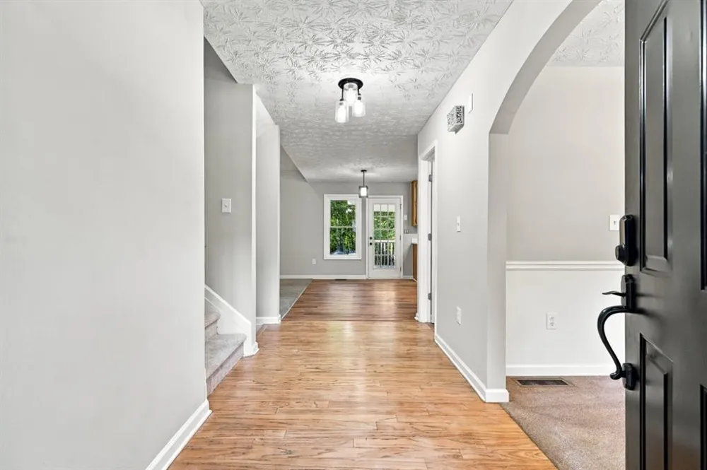 2140 Amberly Glen Way Dacula, GA 30019