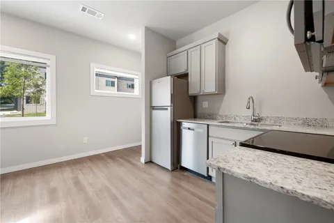 1348 West Avenue #106