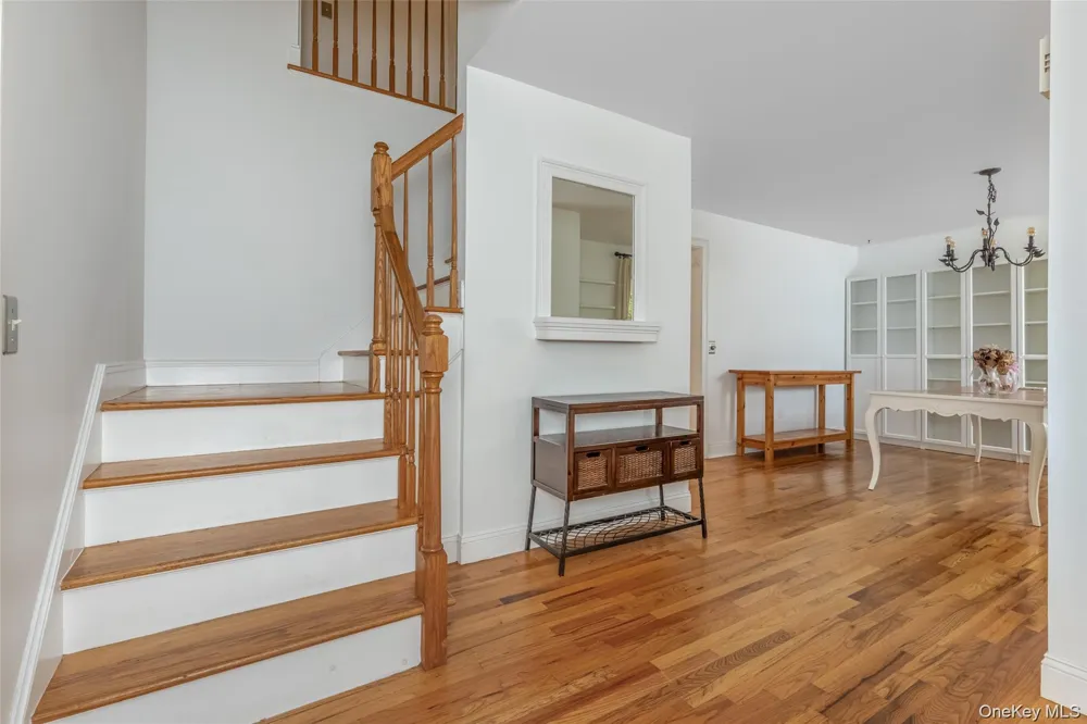 28 Church Farm Road Gardiner, NY 12525