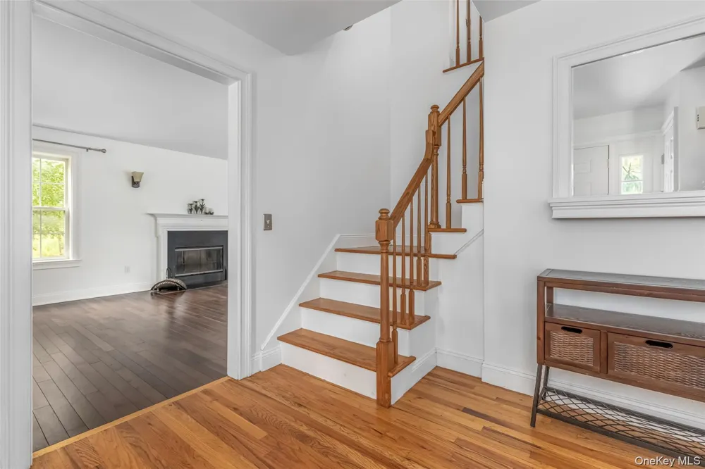28 Church Farm Road Gardiner, NY 12525