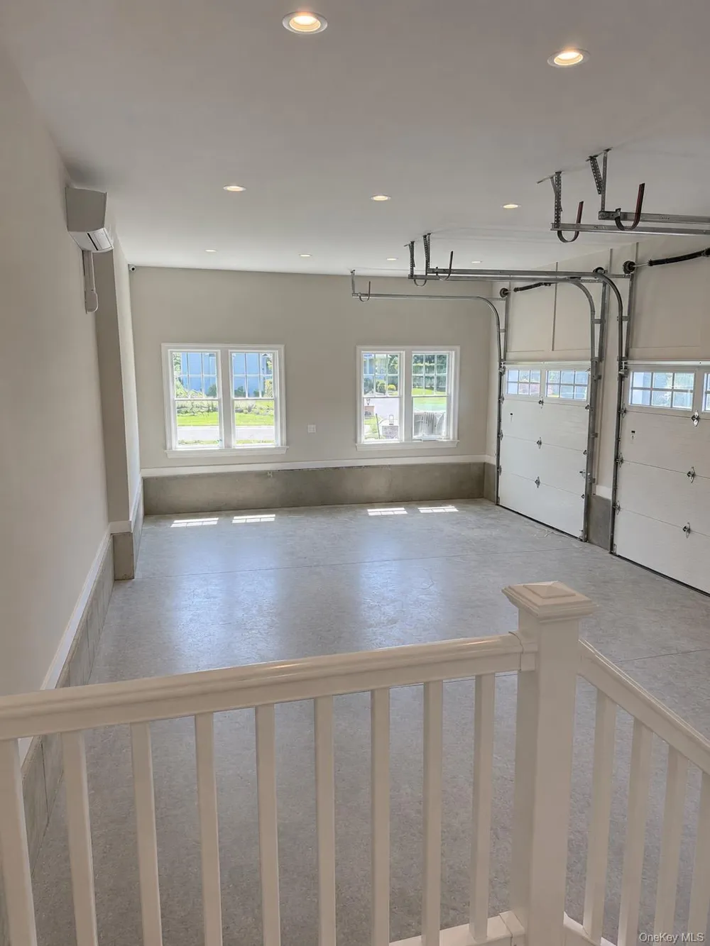 25 Jareds Path Brookhaven, NY 11719