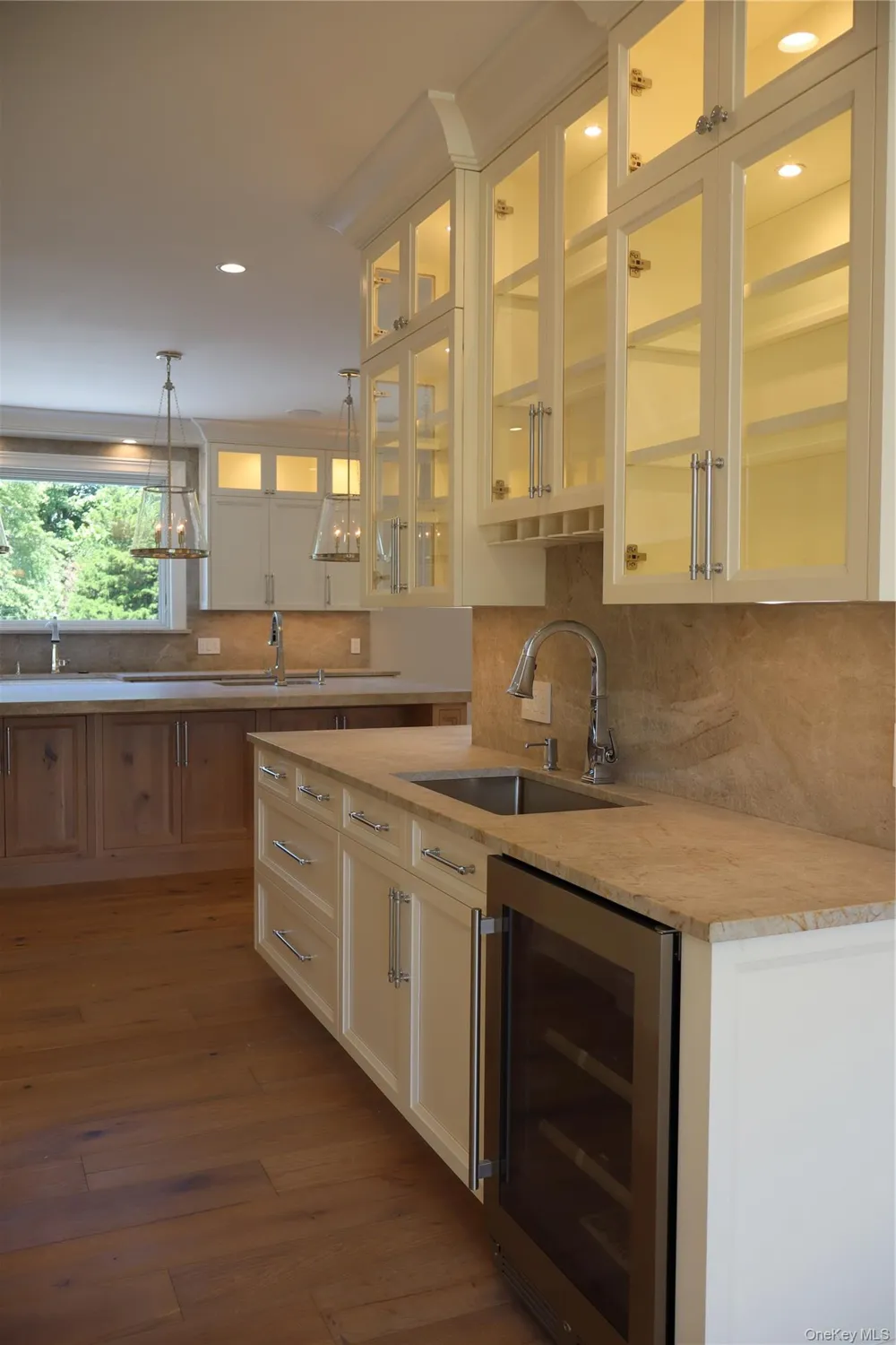 25 Jareds Path Brookhaven, NY 11719