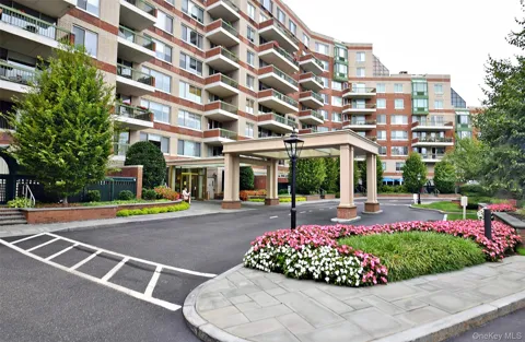 111 Cherry Valley Avenue #M6