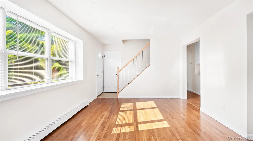 35 Cedar Lane Medford, NY 11763