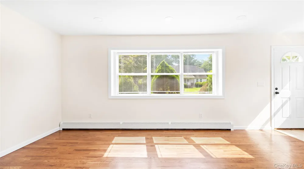 35 Cedar Lane Medford, NY 11763