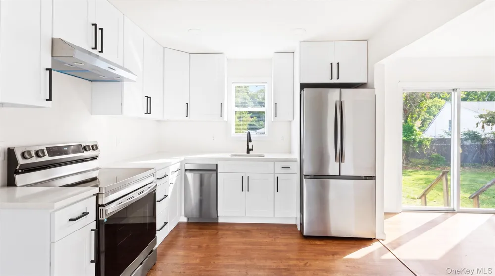 35 Cedar Lane Medford, NY 11763