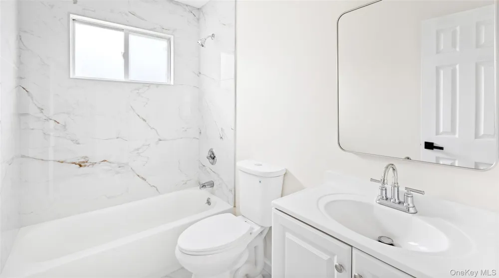35 Cedar Lane Medford, NY 11763