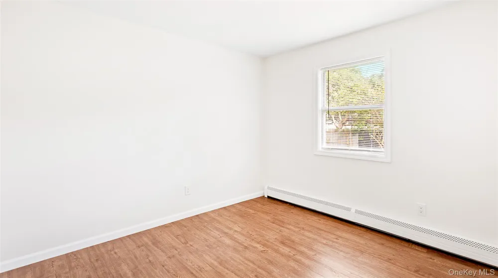35 Cedar Lane Medford, NY 11763