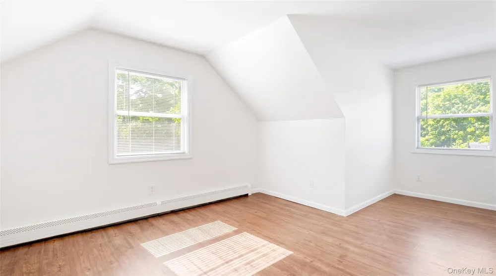 35 Cedar Lane Medford, NY 11763