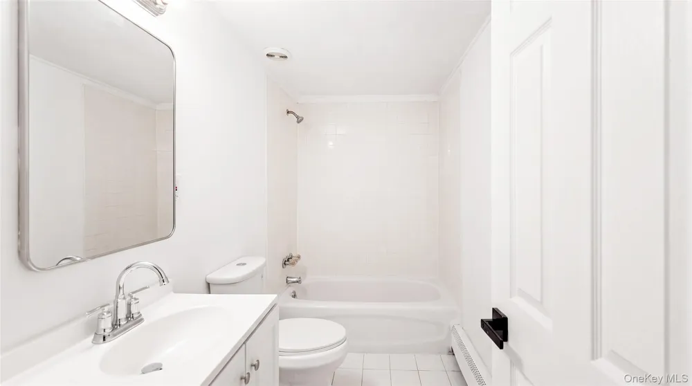 35 Cedar Lane Medford, NY 11763