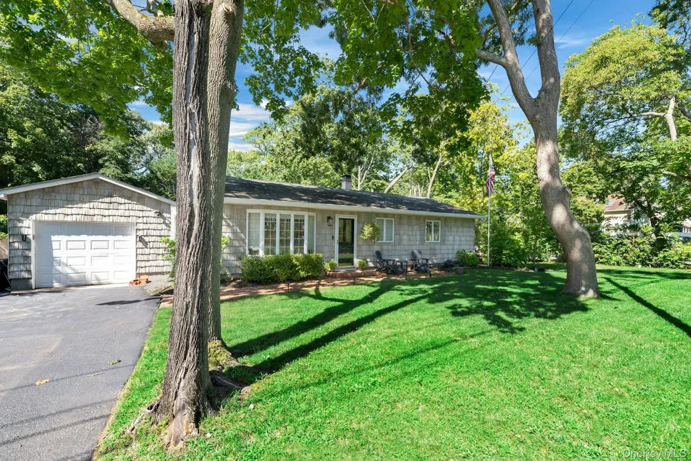 58 Reeves Road Center Moriches, NY 11934