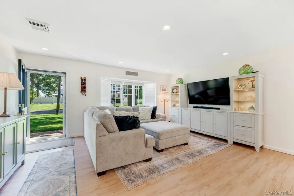 58 Reeves Road Center Moriches, NY 11934