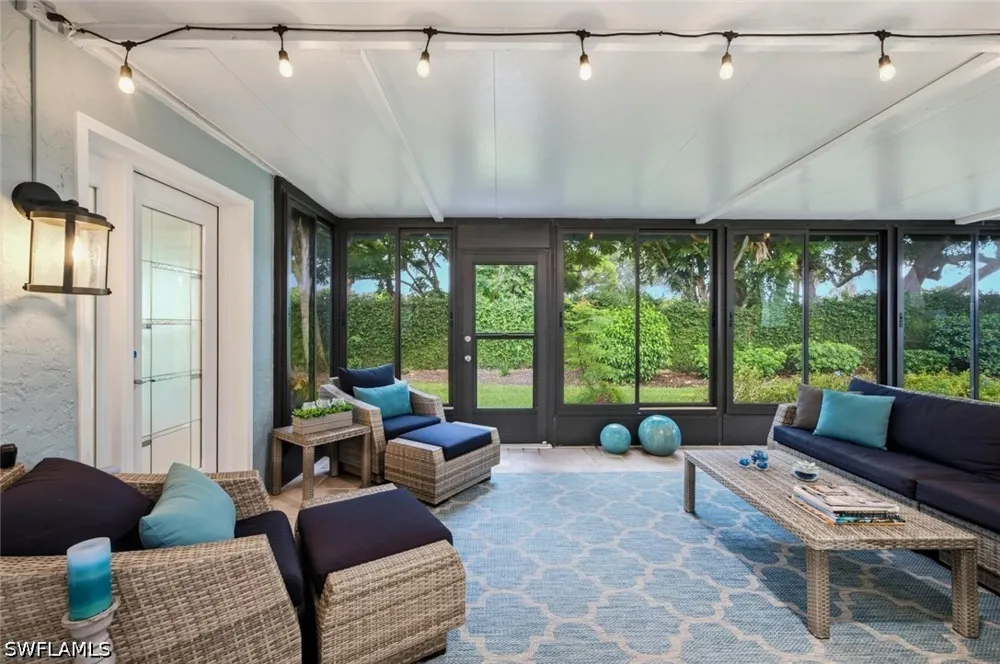 Reef Point Circle Naples, FL 34108